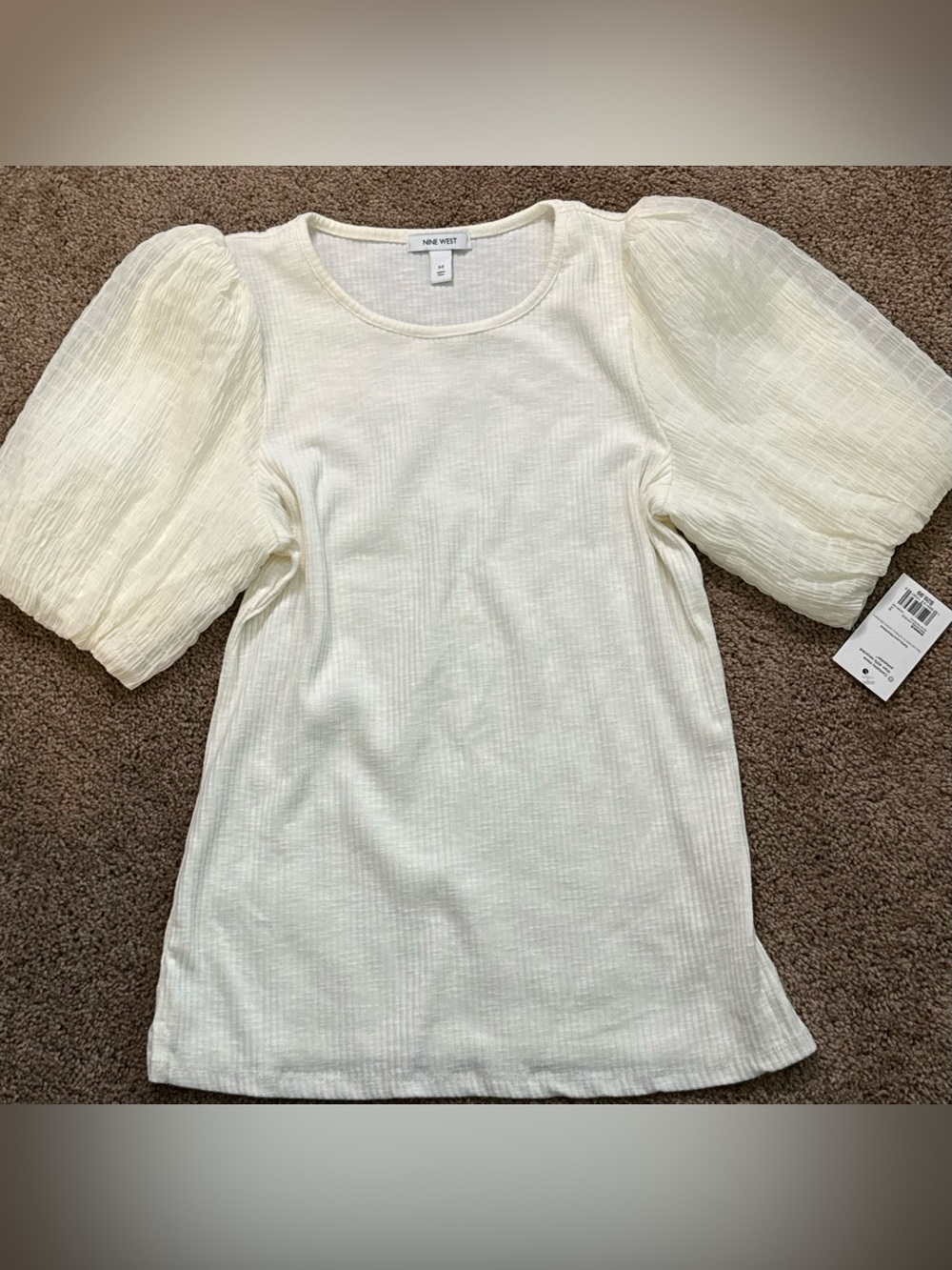 New with tags Nine West Puff Sleeve Ribbed Top - Cream - size medium